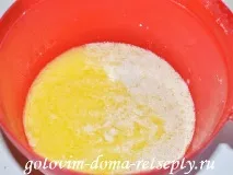 Плюшки з цукром та корицею випічки