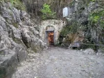 Печера Кришталева, Кривче Кришталева
