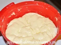 Плюшки з цукром та корицею цукром