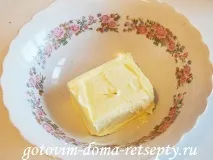 Плюшки з цукром та корицею плюшок