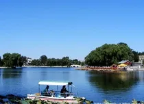 Погуляємо берегом Хоухай берегом