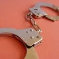 Злочинець - пошук слів за маскою та визначенням, відповіді на сканворди слів