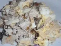 Рецепт Салат з куркою чорносливом та смаженими грибами грибами