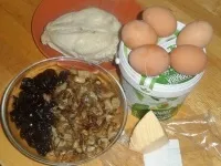 Рецепт Салат з куркою чорносливом та смаженими грибами грибами