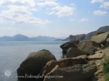 Рибалка на Чорному морі у Криму чорному
