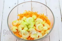 Салат з моркви та селери стеблової стеблової