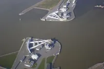 Санкт Петербург спасяване