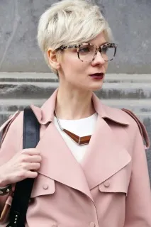 The perfect trench coat тому