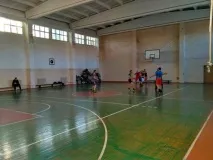 хиляди турнирът