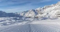 възрастни струват билети възрастни струват