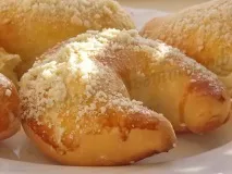 Булочки з посипанням Підковки тісто