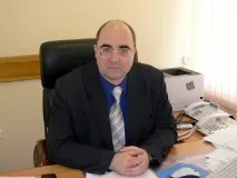 гноен перикардит
