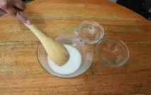 руками