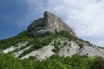 пещерен град