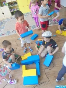 Конспект НОД із конструювання у другій молодшій групі «Як човен перетворився на кораблик» молодшій