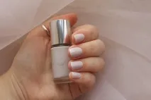 Лак для нігтів Clinique - Concrete Jungle - SKLVA Perfumes concrete