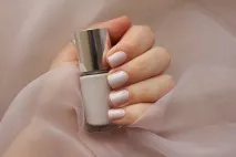 Лак для нігтів Clinique - Concrete Jungle - SKLVA Perfumes concrete