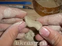 Ліпимо з глини веселого дідуся Чурилу та їжака їжака