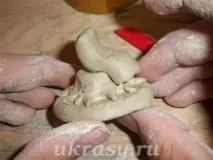 Ліпимо з глини веселого дідуся Чурилу та їжака дідуся