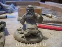 Ліпимо з глини веселого дідуся Чурилу та їжака дідуся