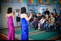 Науриз за колючим дротом науриз