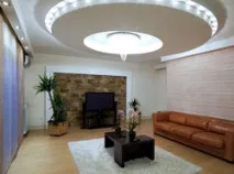 къщата таван