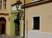 Найвужча вулиця в Празі розвіюємо міфи про цікаву вуличку міфи