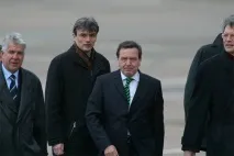 ЗМІ У велику політику повертається проукраїнський Шредер - Військовий огляд повертається