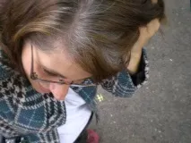 Чи існують способи лікування сивого волосся, і які причини їх появи сивого