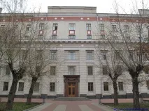 московския влиза