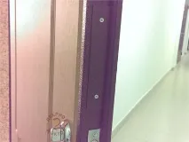Другий замок у двері новобудови замок