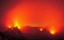 Людина, яка фотографує вулкани Кілауа