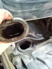 Чищення дренажу на прикладі Renault Fluence renault