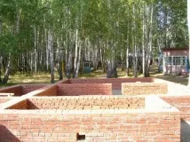 Яка цегла краще для фундаменту характеристики та особливості фундаменту