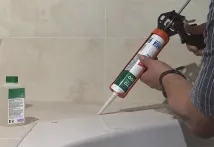 стената стената