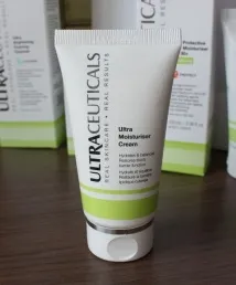 Найкраща косметика 2014 року на думку б’юті-блогерів, Beauty Insider найкраща