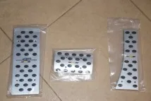 подложки гърди педали