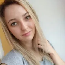 акрилно ноктите