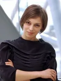 Неллі Уварова – біографія актриси, фото, особисте життя, чоловік, діти 2019 біографія