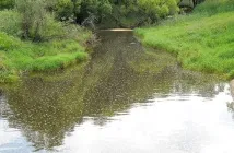 На шлюзі більше