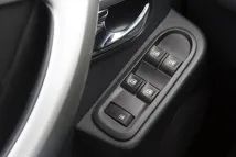Огляд оновленого Nissan Terrano 2016 року оновленого