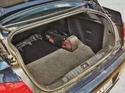 Чому Peugeot 408 не зміг підірвати український ринок. підірвати