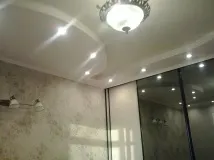 тавана стените След това
