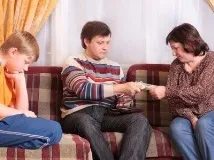 Розмір аліментів на дитину в Україні скільки доведеться віддати і скільки можна отримати розмір