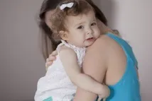 Ріжуться зуби у дитини симптоми, знеболювання та народні засоби ріжуться