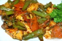 Рецепт Стручкова квасоля з курячою грудкою, легка та смачна страва квасоля