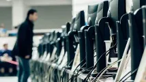 Кіберзлочинець, що найбільш розшукується в світі, живе в Україні - Hi-Tech - Коммерсант розшукується
