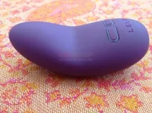 Шовковистий кліторальний стимулятор Lily (LELO), Тестдрайв продукції - секс шоп шовковистий