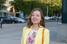 мене
