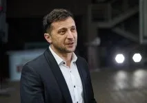величезні
